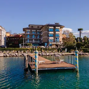 https://kriss-internazionale-hotel.hotelinveneto.com