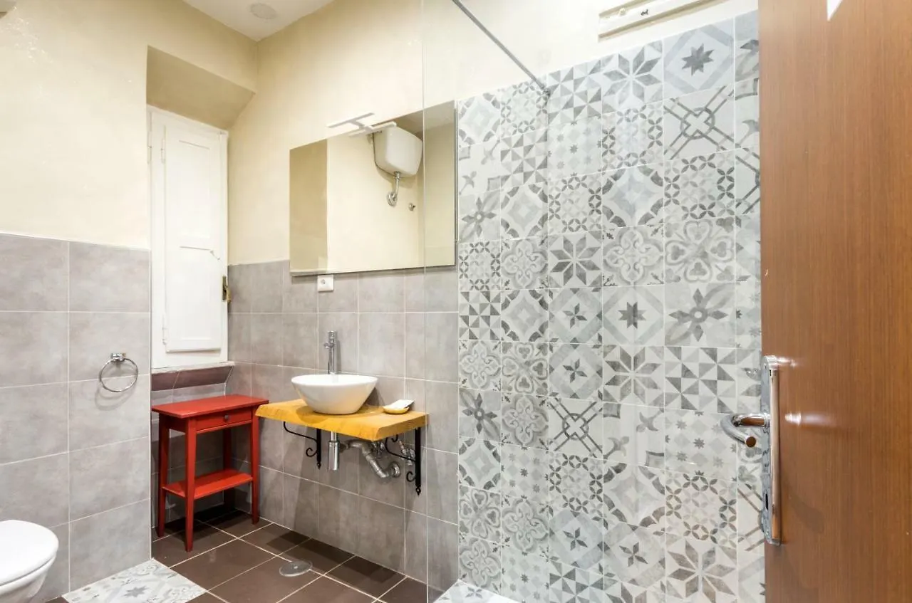 *** Guest house La Dolce Vita Qg Rome Italy